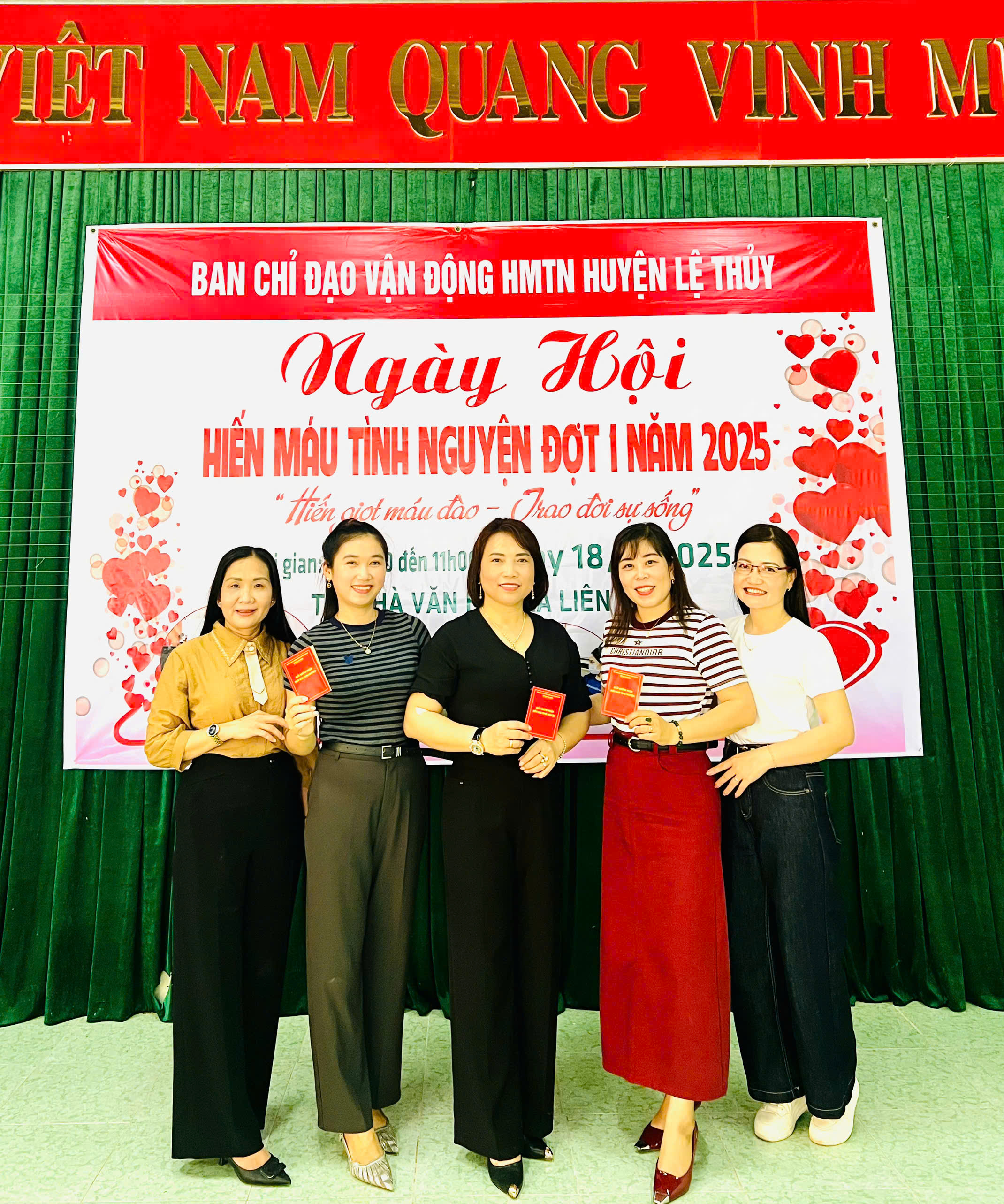 0001 hiến máu 1.jpg